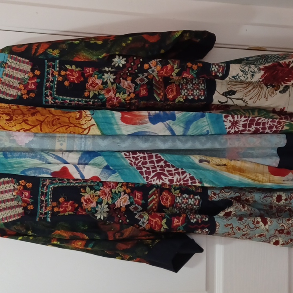 "John Mark Cover up Cardigan Summer Duster Size L Floral Print  embroidery